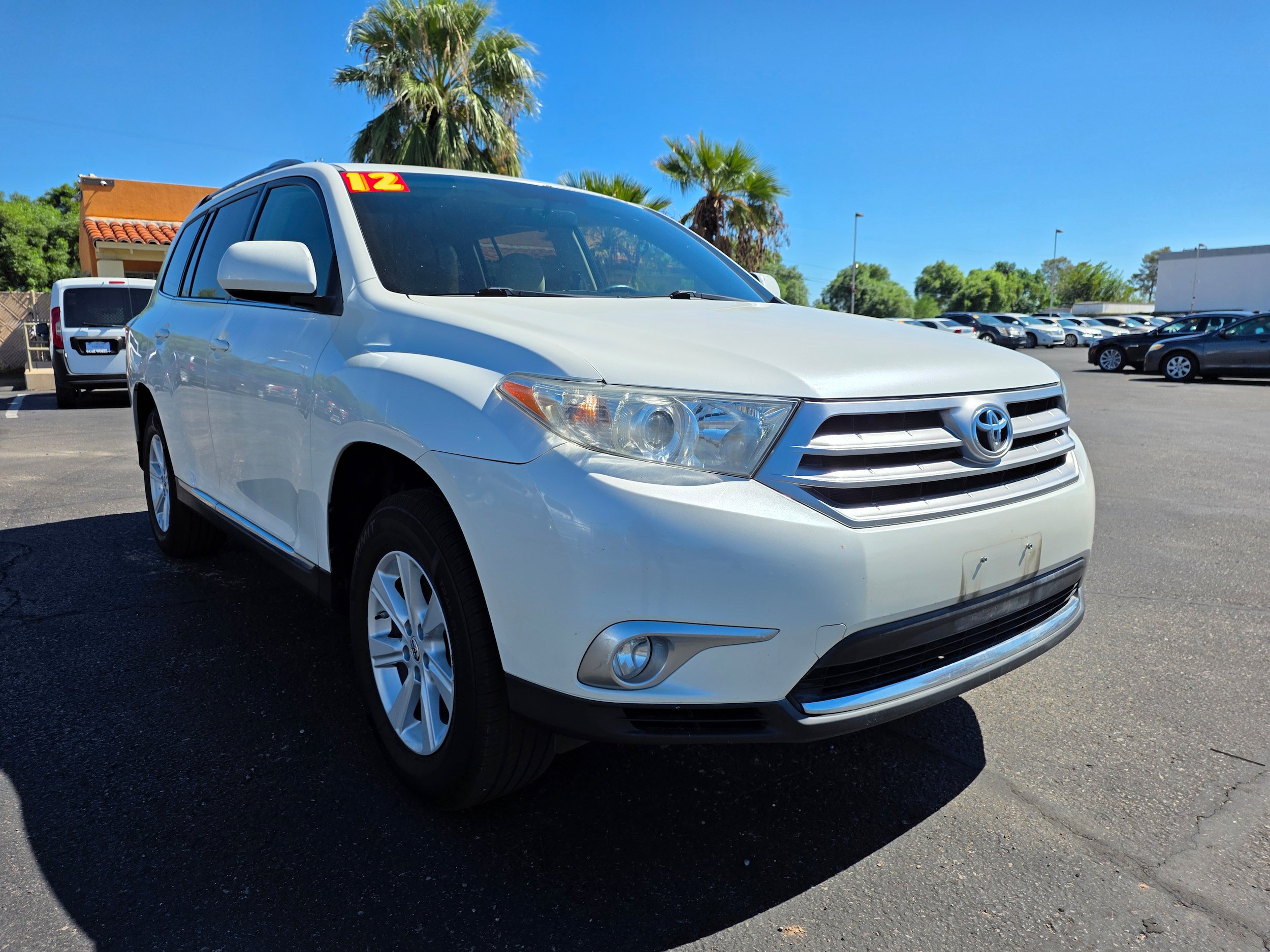 Used 2012 Toyota Highlander FWD w/ Tech Pkg image 7