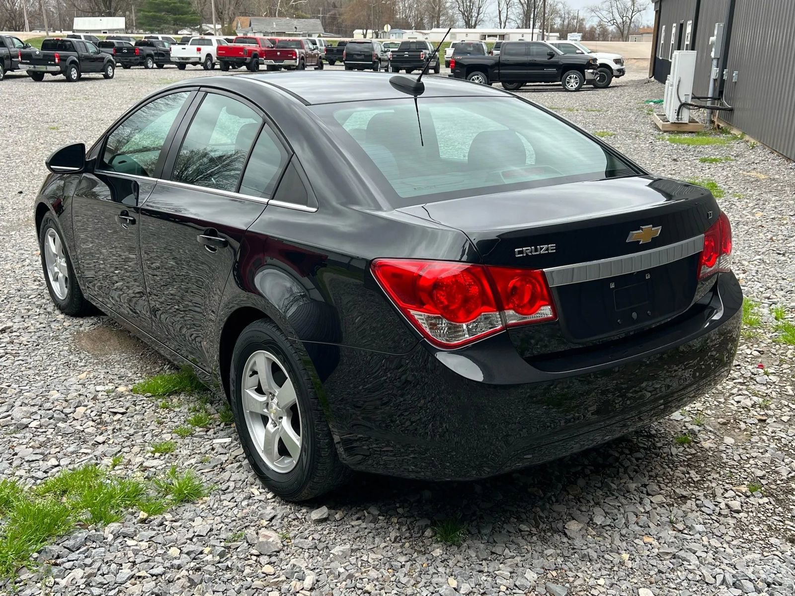 Used 2016 Chevrolet Cruze LT w/ Sun And Sound Package image 3