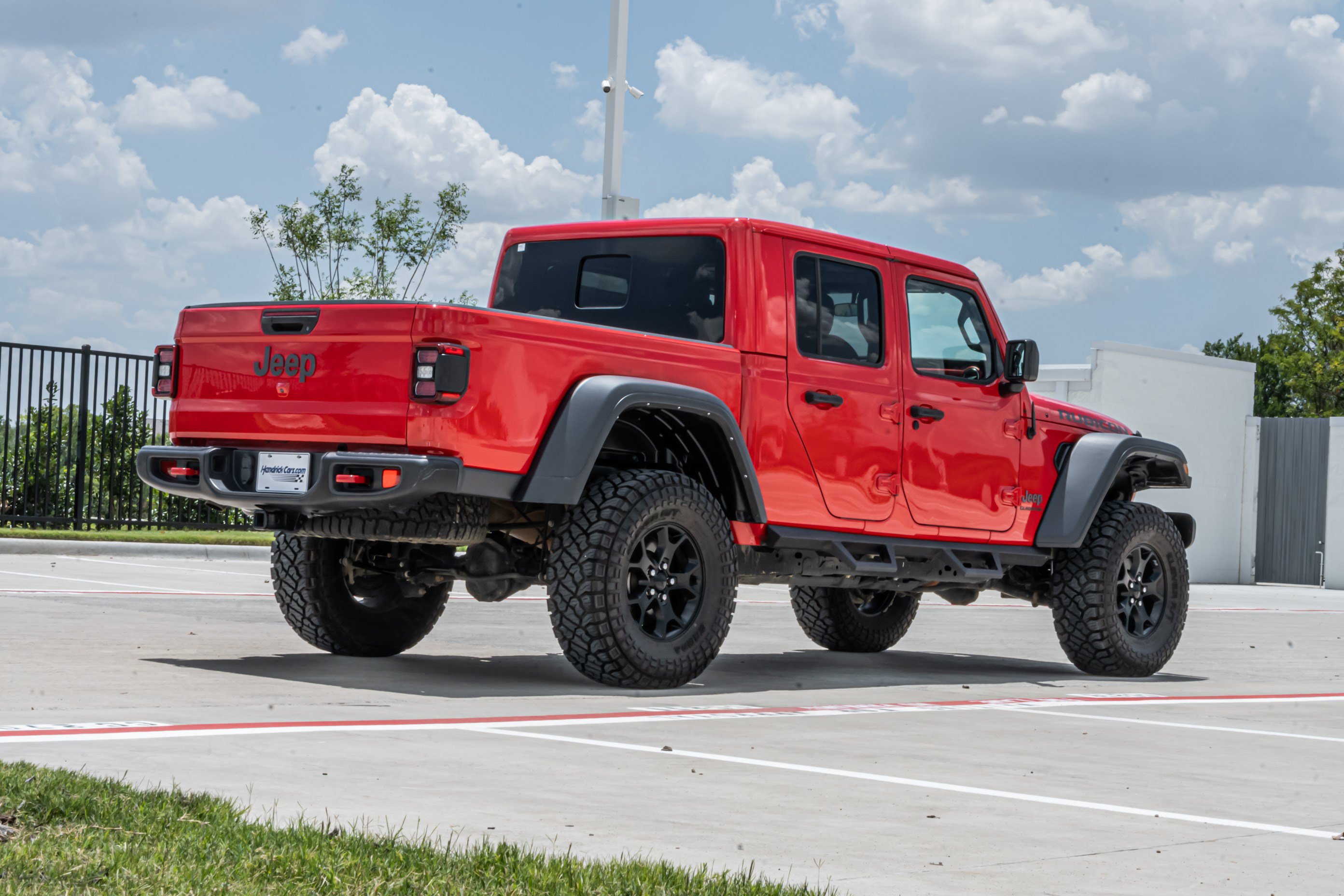 Used 2021 Jeep Gladiator Rubicon w/ LED Lighting Group AWD/4WD image 9