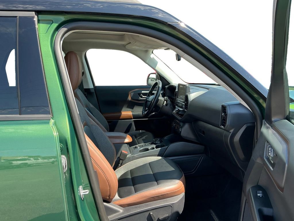 Used 2024 Ford Bronco Sport Outer Banks w/ Tech Package AWD/4WD image 22