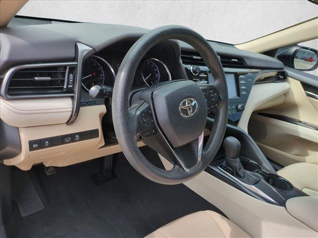 Used 2020 Toyota Camry LE FWD image 10