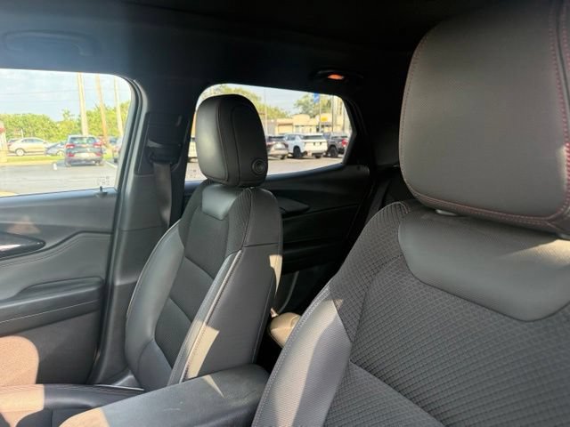 Used 2021 Chevrolet TrailBlazer RS w/ Sun and Liftgate Package AWD/4WD image 8