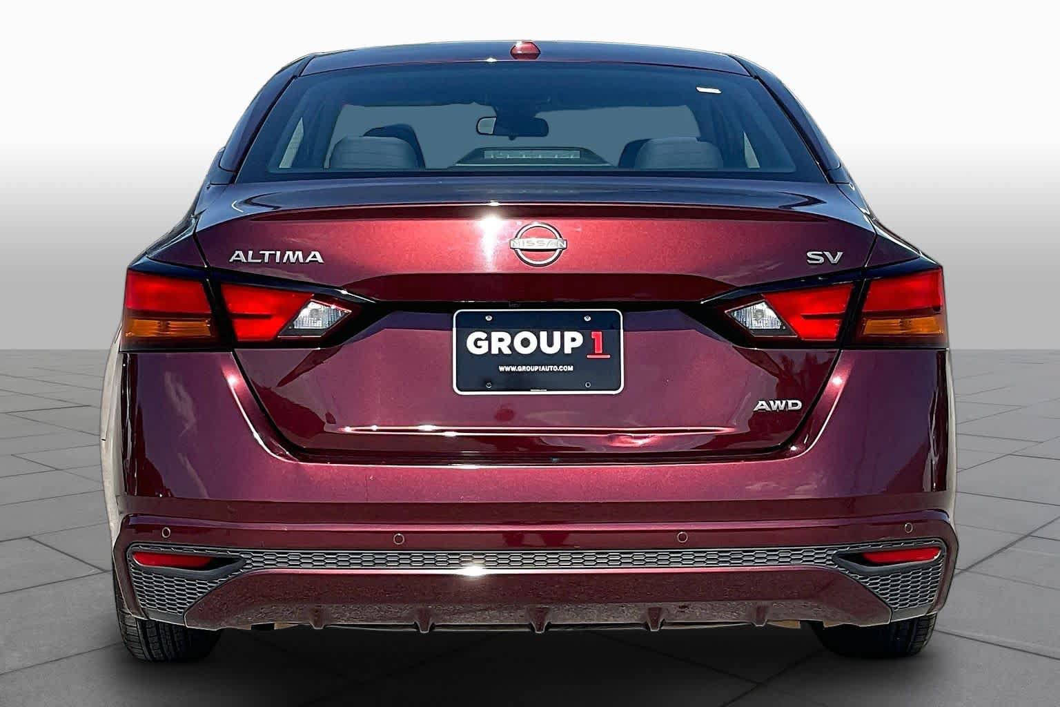 Used 2023 Nissan Altima 2.5 SV AWD/4WD image 5