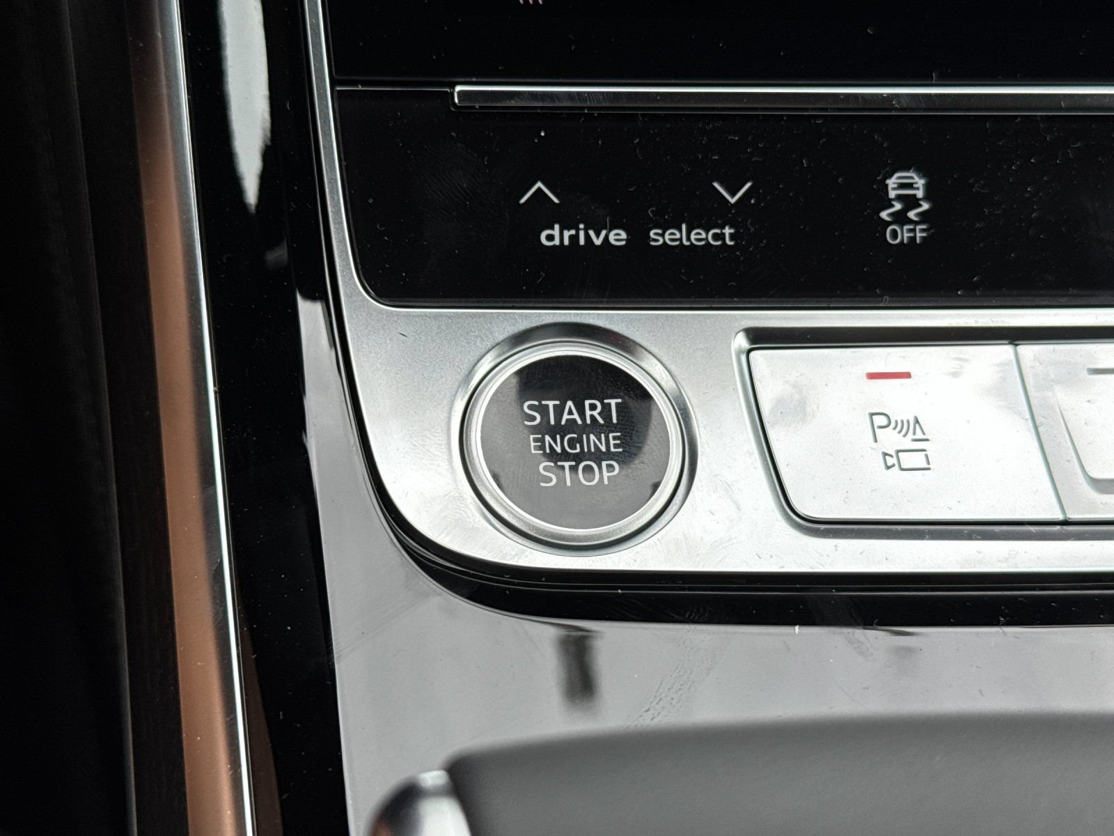 New 2026 Audi A8 L 3.0T AWD/4WD image 22