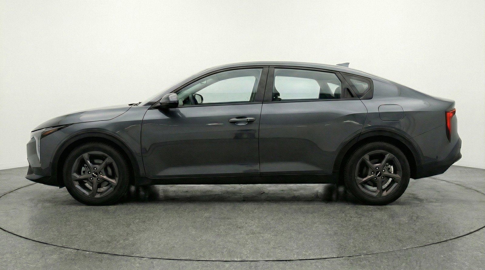 Used 2025 Kia K4 LXS image 5