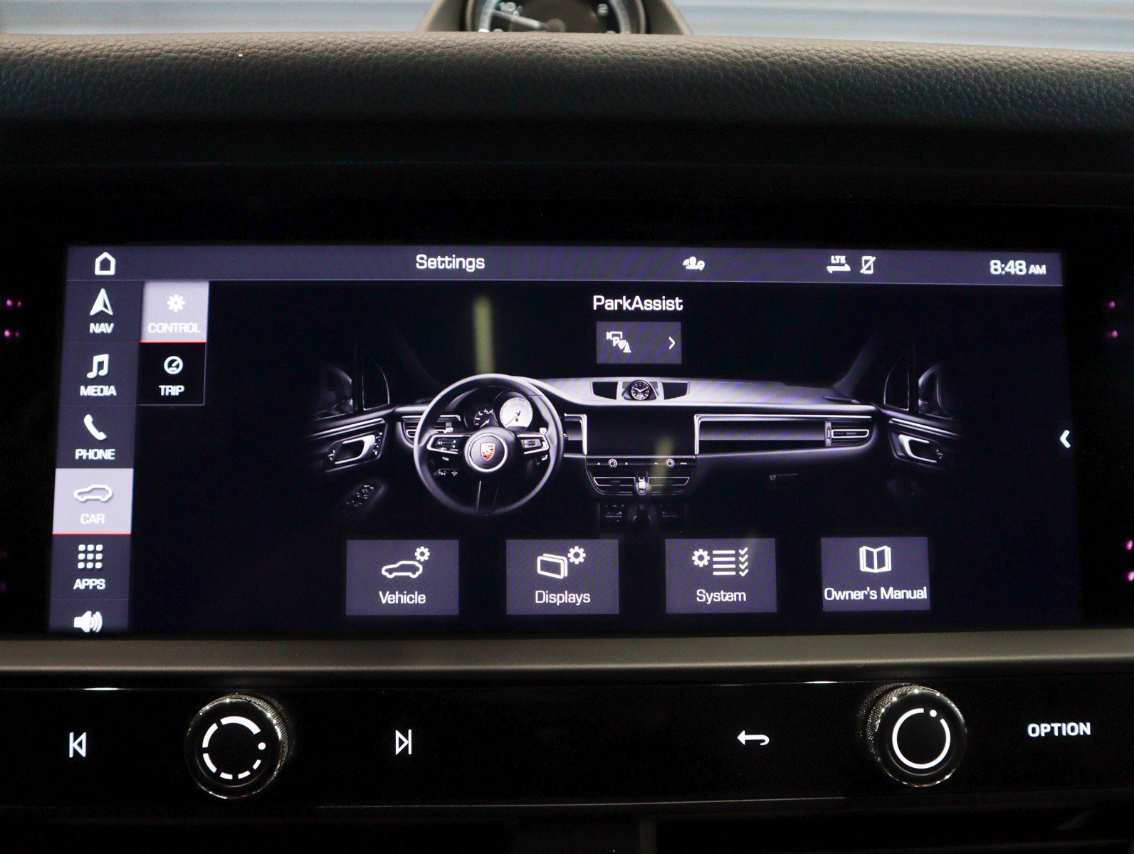 Certified 2022 Porsche Macan image 20