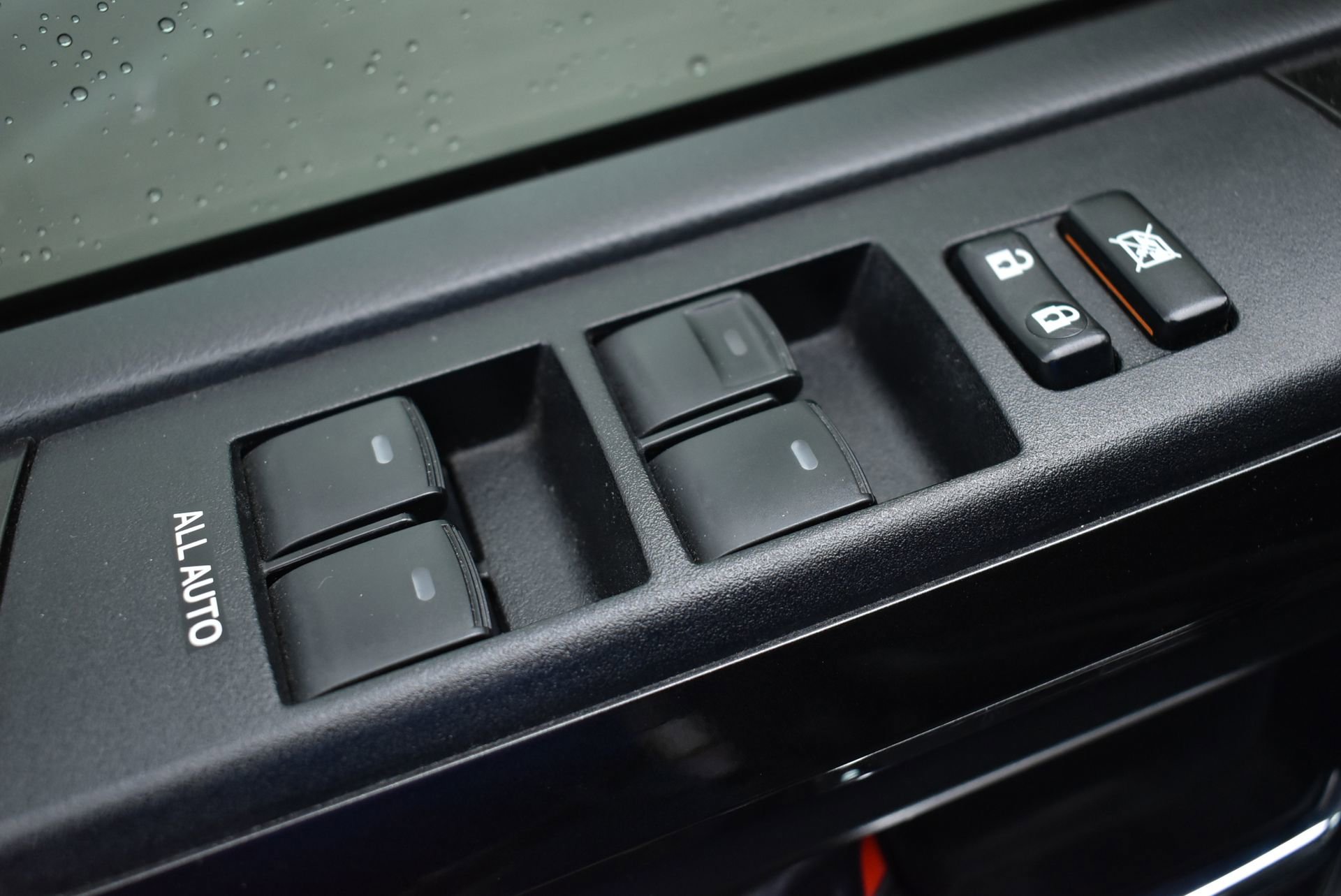 Used 2019 Toyota 4Runner Limited AWD/4WD image 13