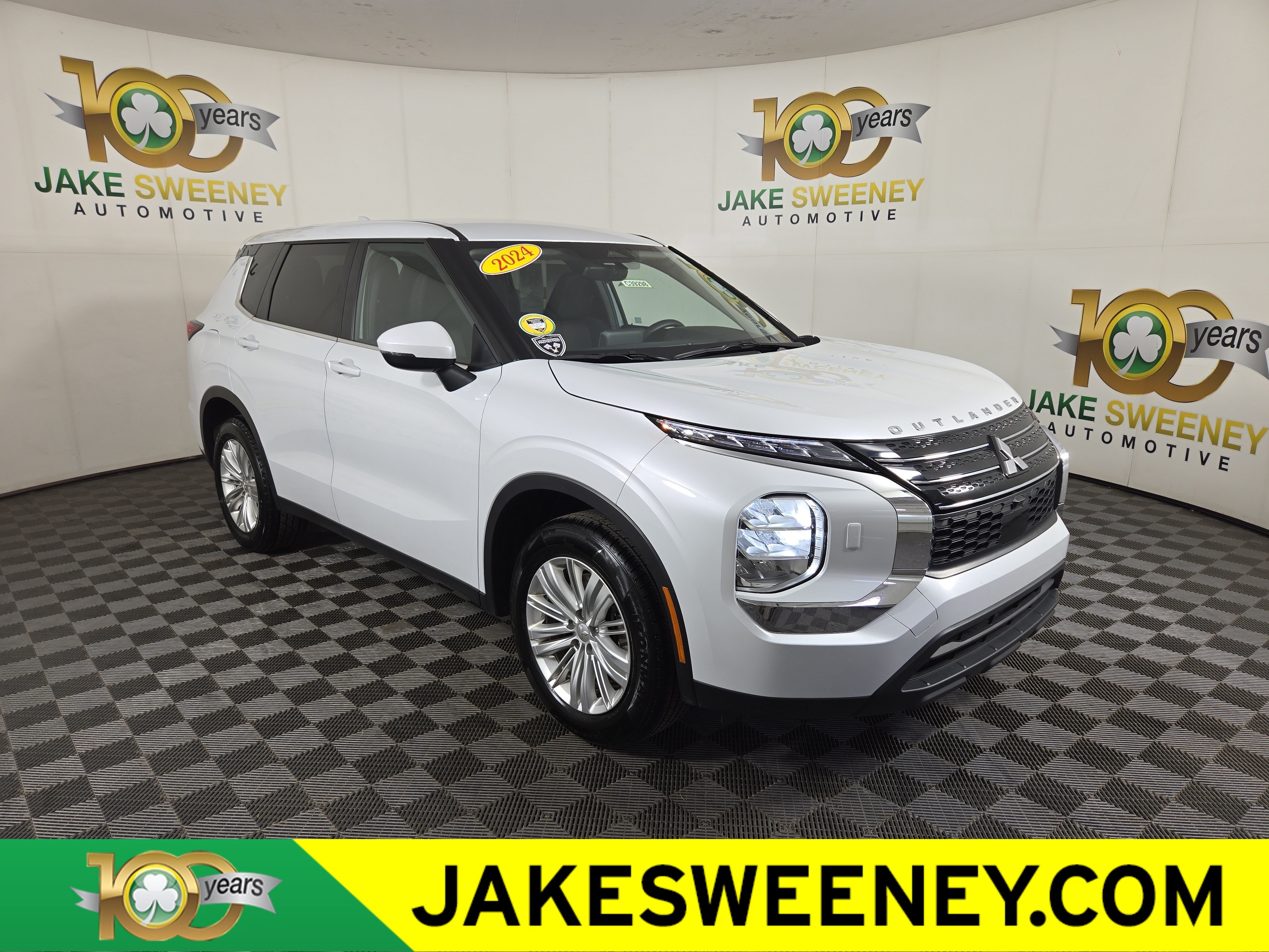 Used 2024 Mitsubishi Outlander ES