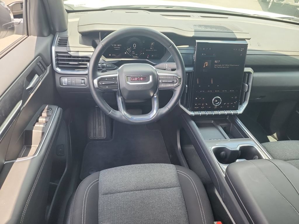 Certified 2025 GMC Acadia Elevation FWD image 10