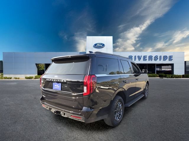 Certified 2025 Ford Expedition Active RWD image 6