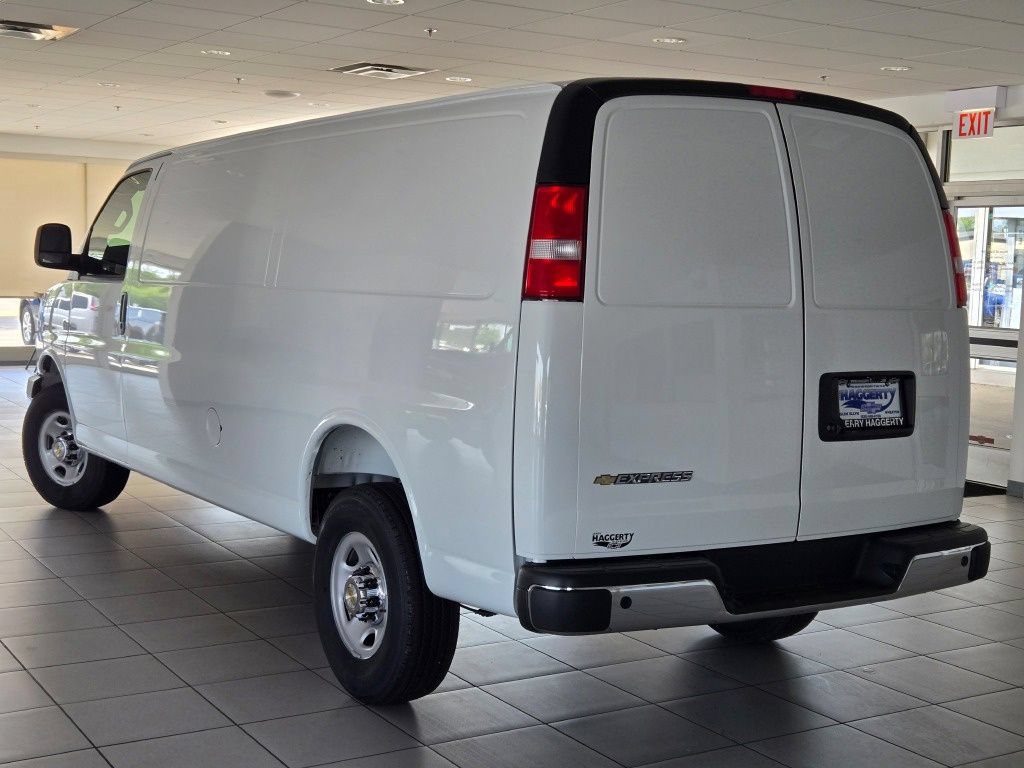 New 2026 Chevrolet Express 2500 Extended w/ Driver Convenience Package RWD image 12