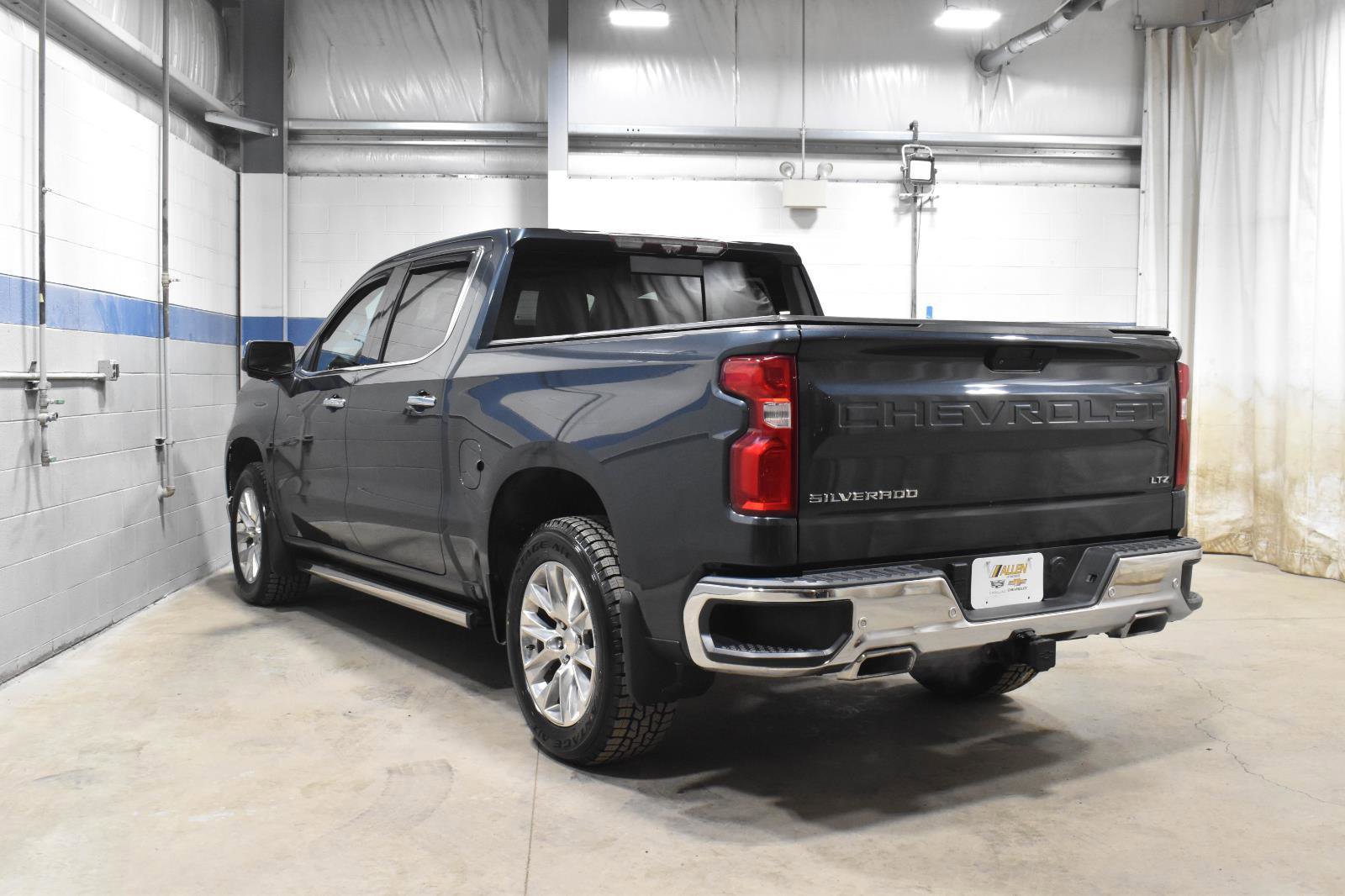 Used 2020 Chevrolet Silverado 1500 LTZ w/ LTZ Premium Package image 26