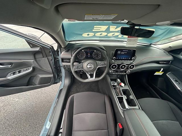 New 2025 Nissan Sentra SR w/ Midnight Edition image 24