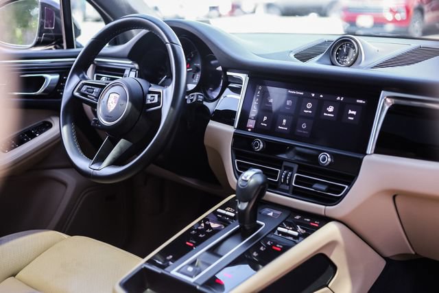 Used 2022 Porsche Macan AWD/4WD image 72