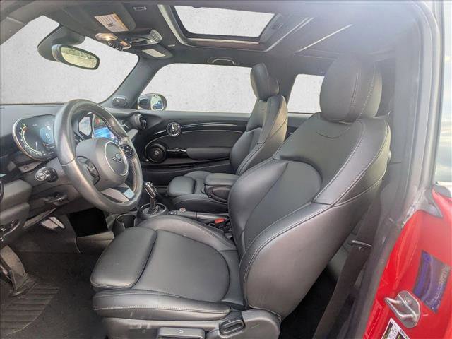 Used 2022 MINI Cooper S w/ Premium Package image 12