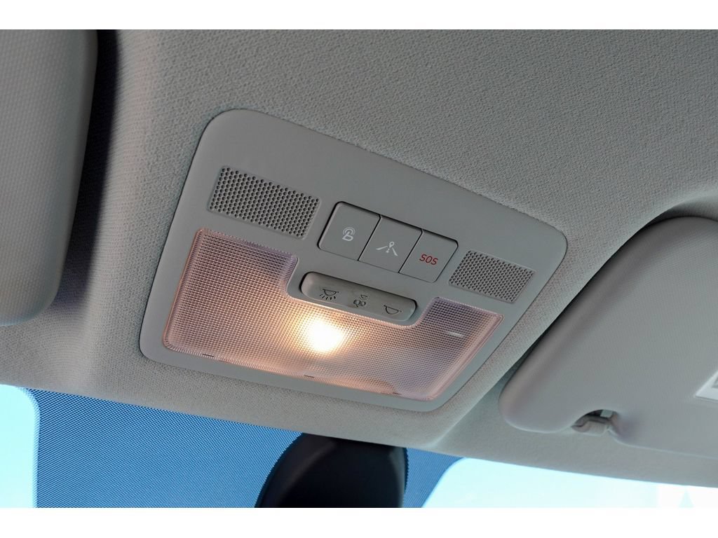 Used 2021 Hyundai Venue FWD image 27