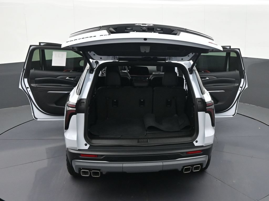 Certified 2026 Chevrolet Traverse Z71 w/ Driver Confidence Package AWD/4WD image 43