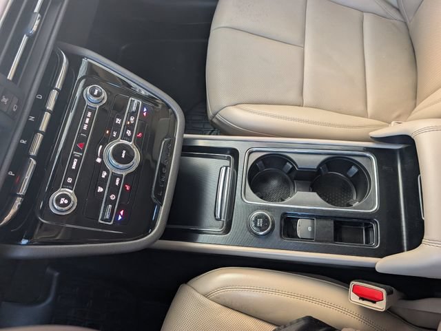 Used 2022 Lincoln Corsair Reserve AWD/4WD image 18