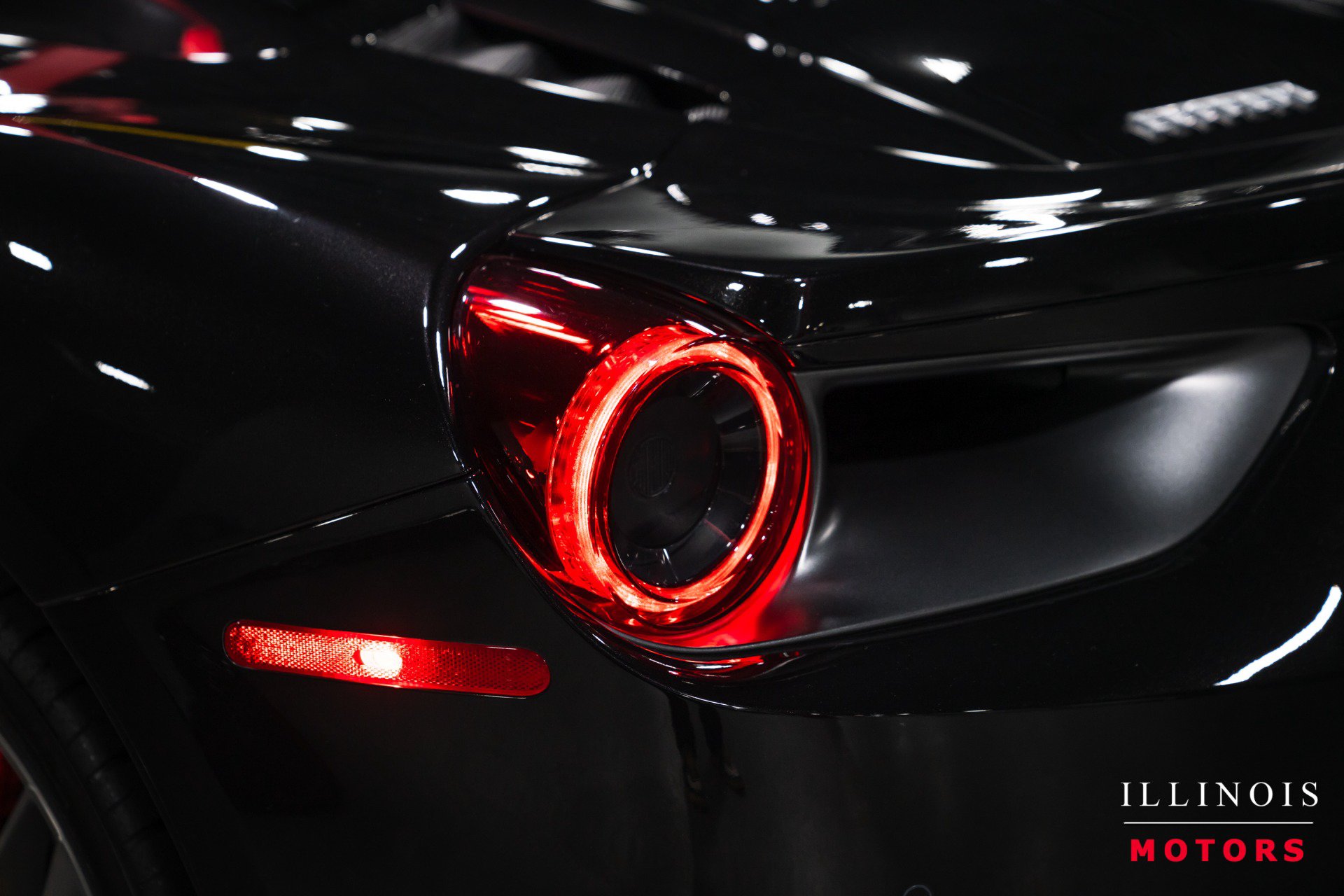 Used 2019 Ferrari 488 Spider RWD image 16