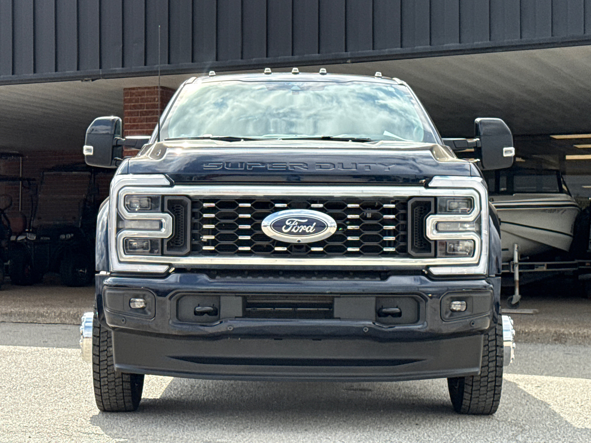 Used 2025 Ford F450 Platinum w/ FX4 Off-Road Package AWD/4WD image 2