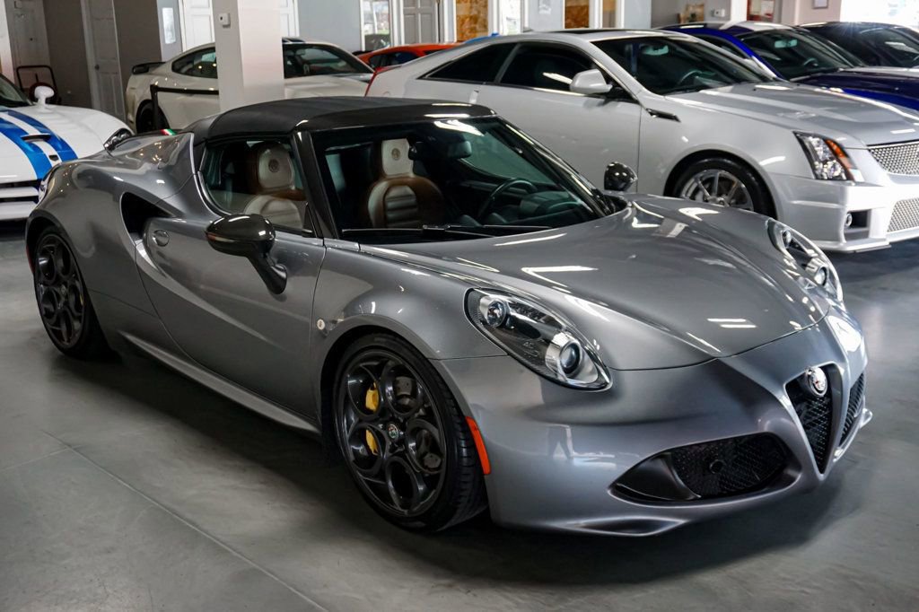 Used 2020 Alfa Romeo 4C Spider w/ Bright Package RWD image 6