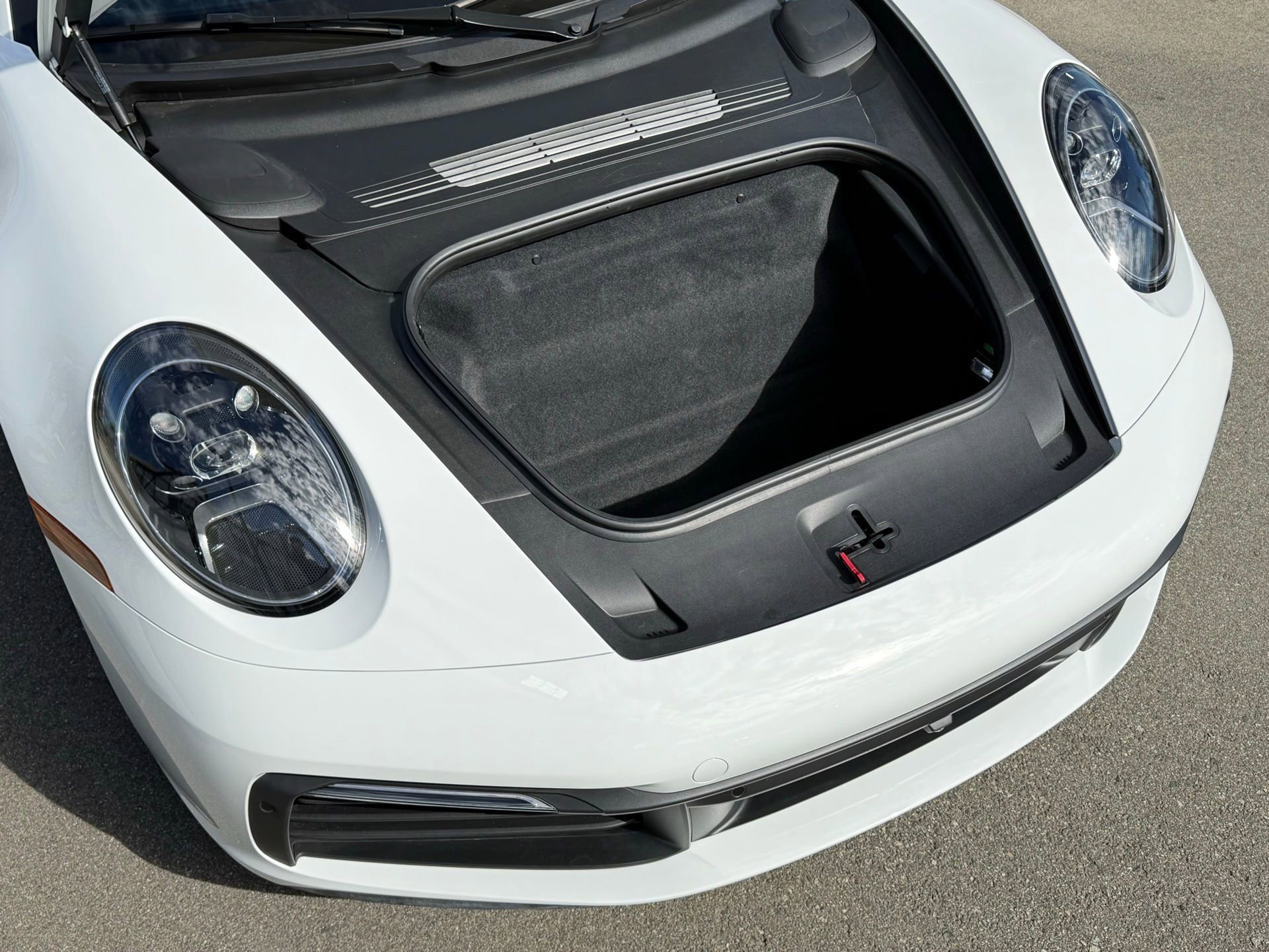 Certified 2024 Porsche 911 Carrera image 31