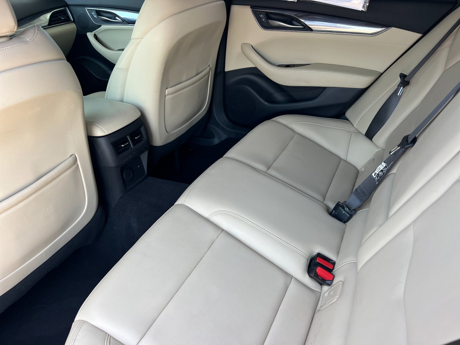 Used 2020 Cadillac CT5 Luxury w/ Cold Weather Package RWD image 12