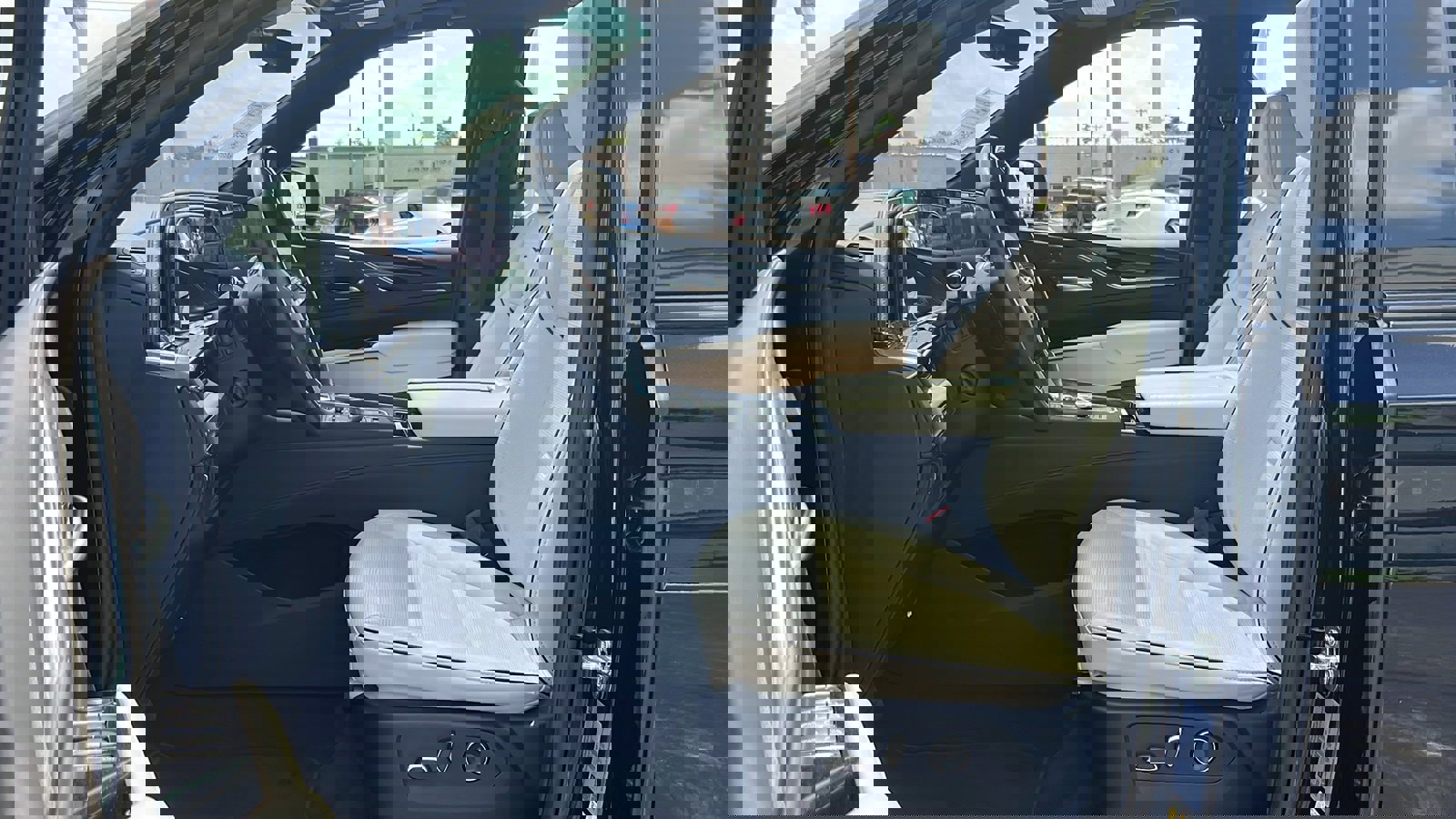 Used 2024 Cadillac Escalade Sport image 10