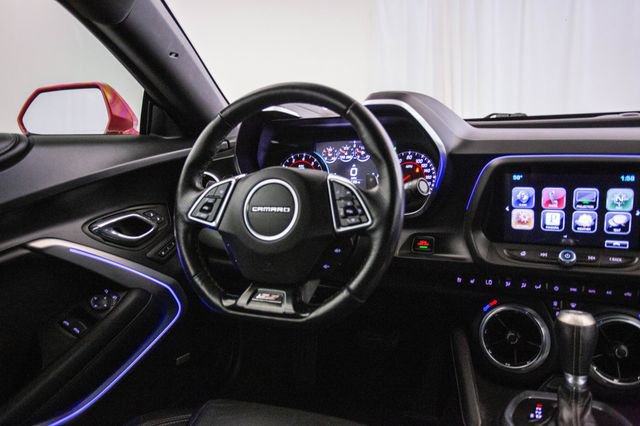 Used 2016 Chevrolet Camaro SS image 4