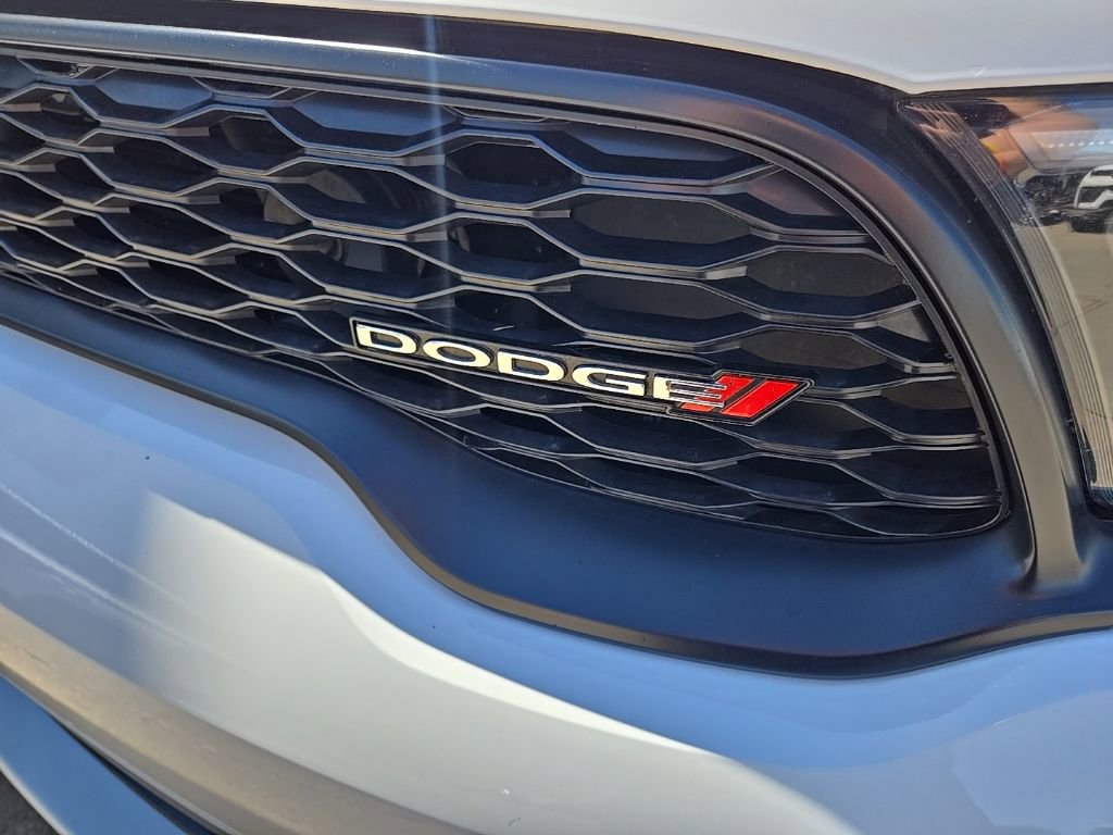 Used 2022 Dodge Durango R/T w/ Blacktop Package AWD/4WD image 17