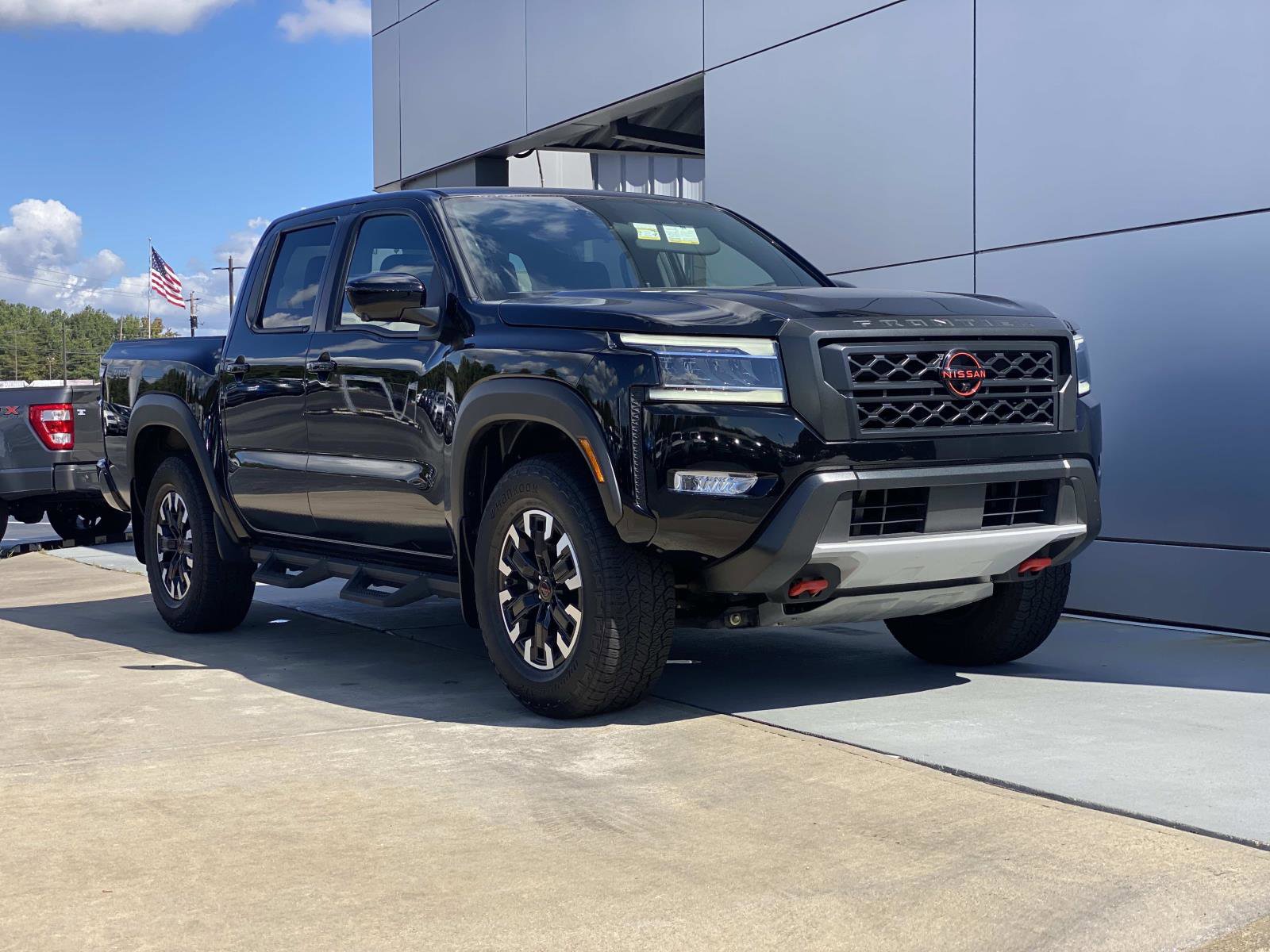 Used 2023 Nissan Frontier PRO-4X w/ Pro Convenience Package