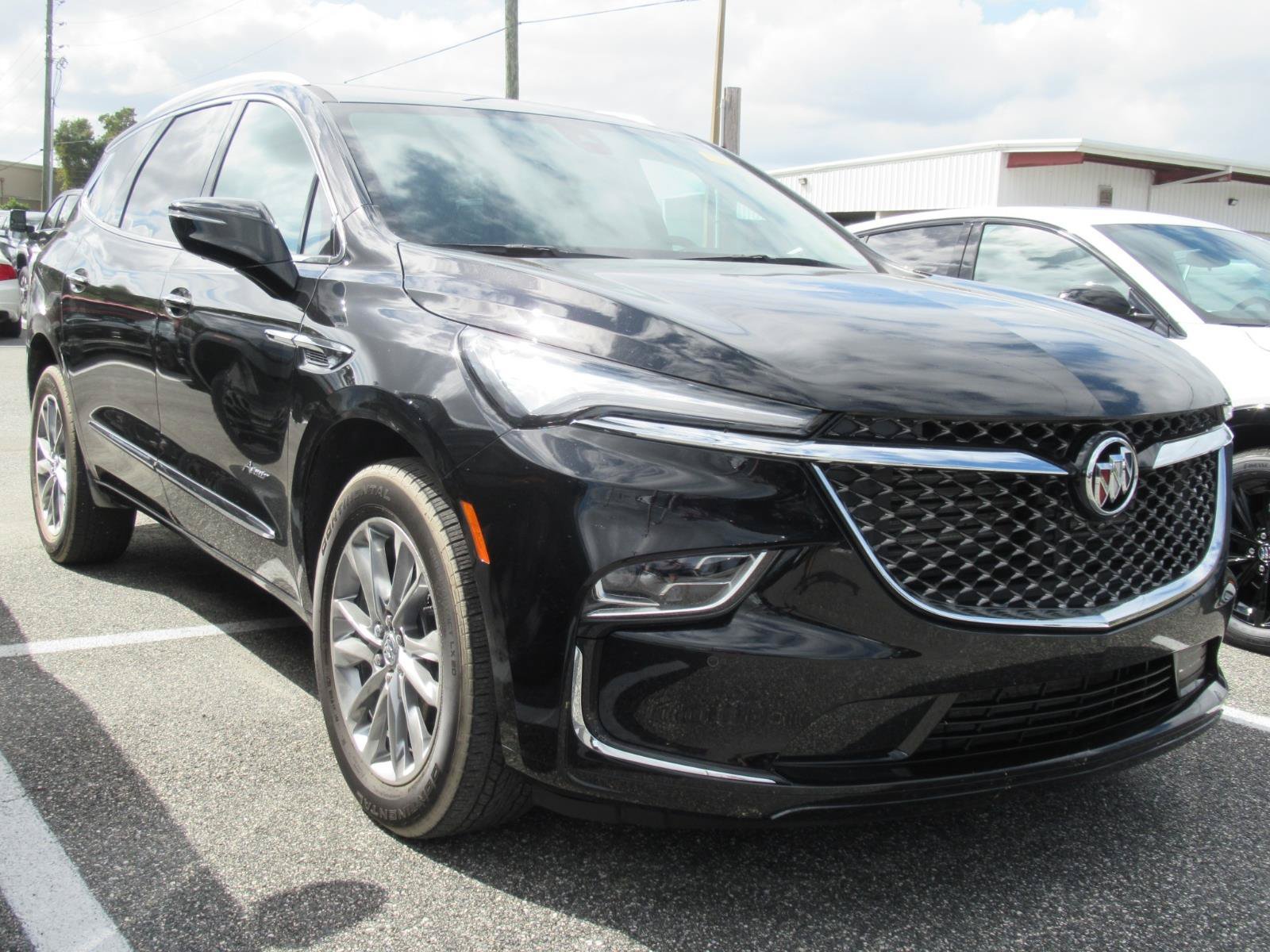 Used 2024 Buick Enclave Avenir w/ Avenir Technology Package FWD image 1