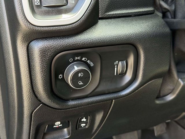 Used 2021 RAM 1500 Big Horn AWD/4WD image 25