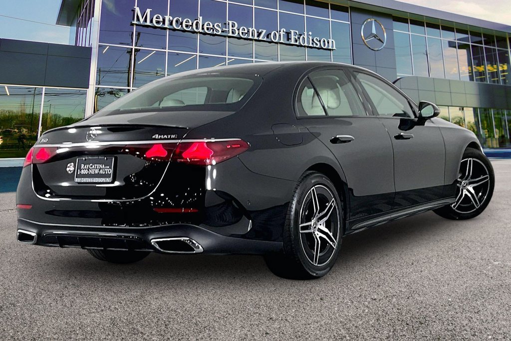 Used 2026 Mercedes-Benz E 350 4MATIC Sedan image 10