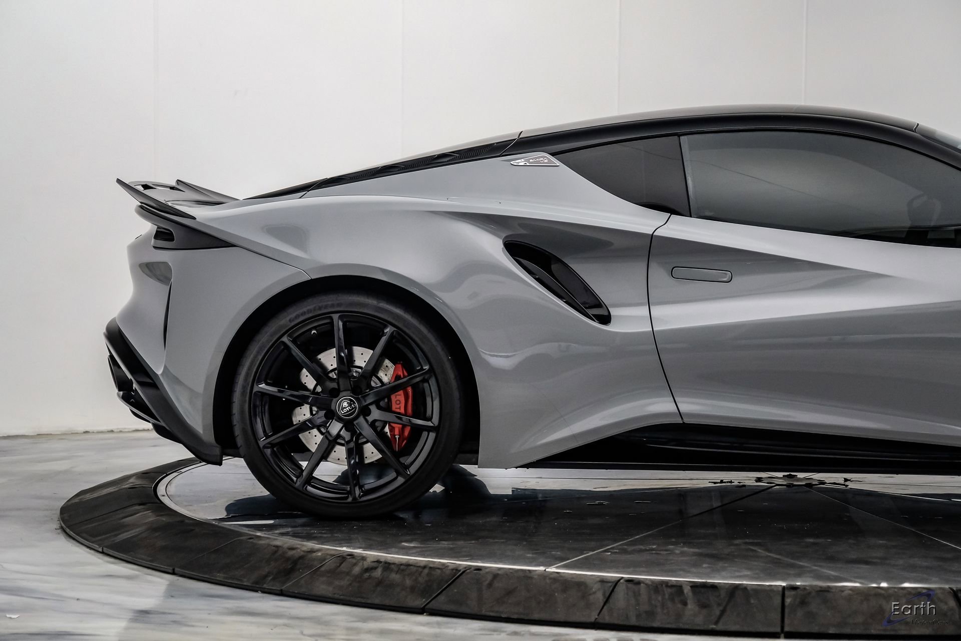 Used 2025 Lotus Emira RWD image 26