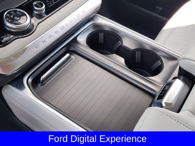 New 2027 Ford Expedition Max Platinum w/ Driver's Package RWD image 20