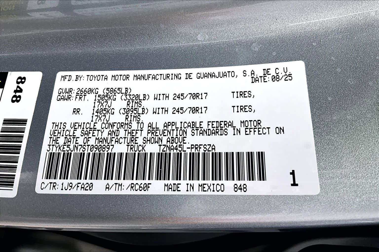 Certified 2025 Toyota Tacoma SR w/ SR Upgrade Package AWD/4WD image 33
