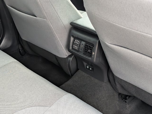 Used 2025 Toyota Camry LE w/ Convenience Package FWD image 30