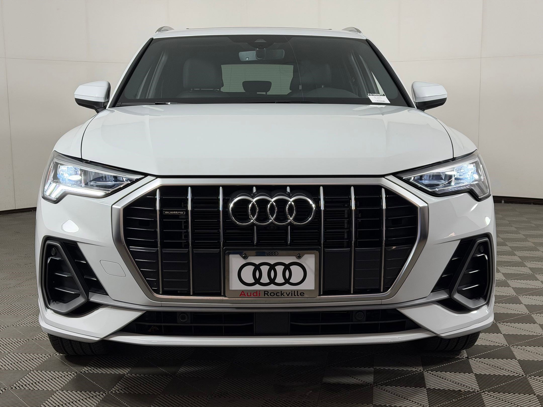 Certified 2025 Audi Q3 2.0T Premium Plus w/ Premium Plus Package image 6