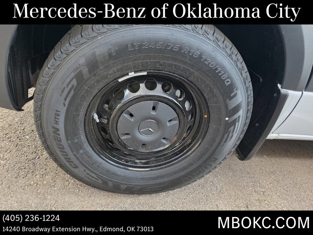 Used 2026 Mercedes-Benz Sprinter 2500 image 9