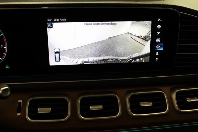 Used 2022 Mercedes-Benz GLS 580 4MATIC image 9