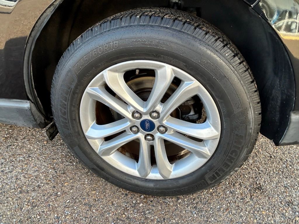 Used 2019 Ford Edge SEL image 8