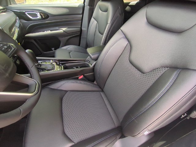 New 2026 Jeep Compass Latitude AWD/4WD image 27
