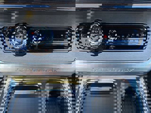 New 2026 Ford Expedition Max Platinum image 28