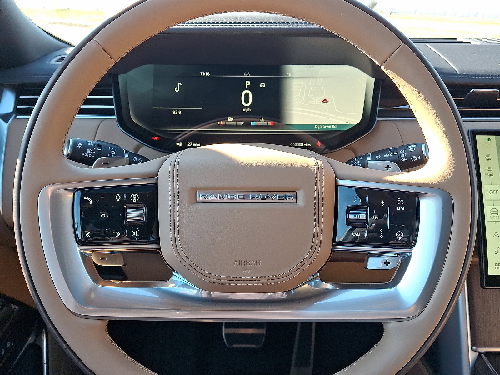 New 2026 Land Rover Range Rover SE image 5