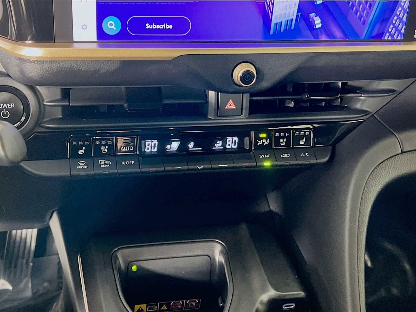 Used 2023 Toyota Crown Limited image 16