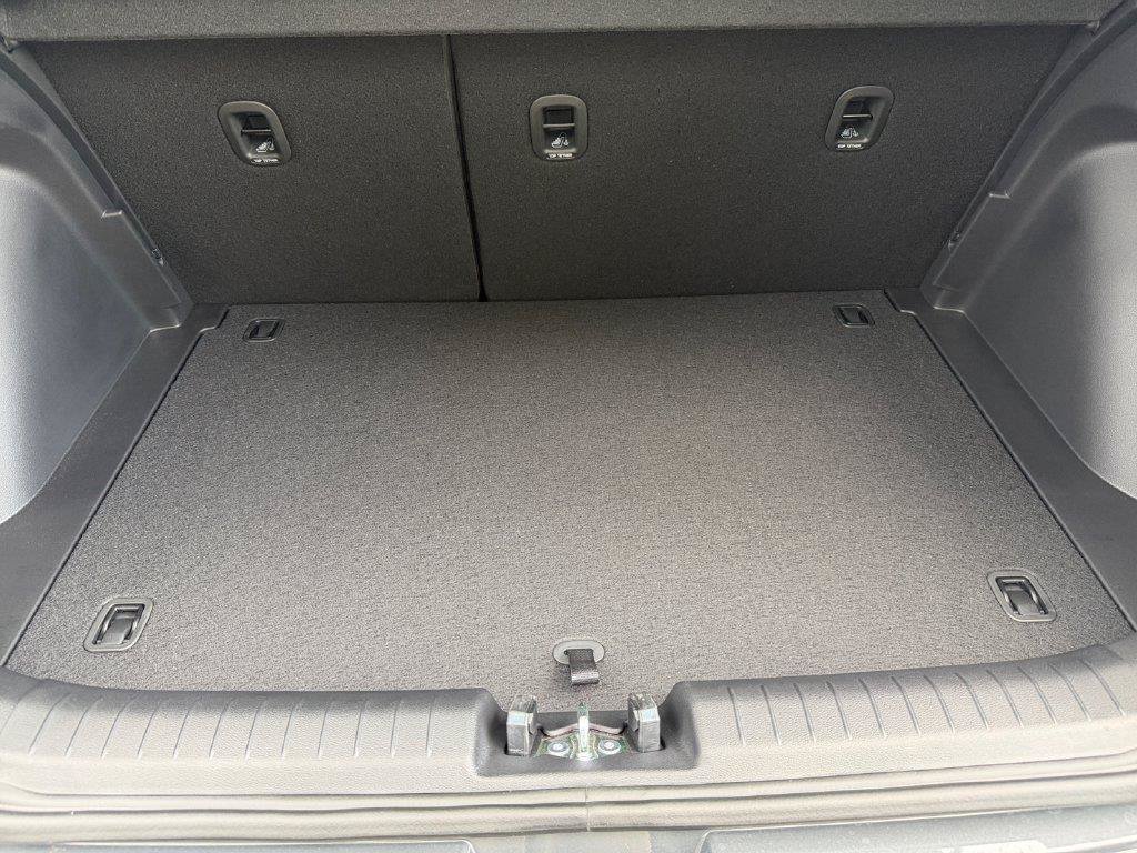 New 2026 Hyundai Venue SEL FWD image 22