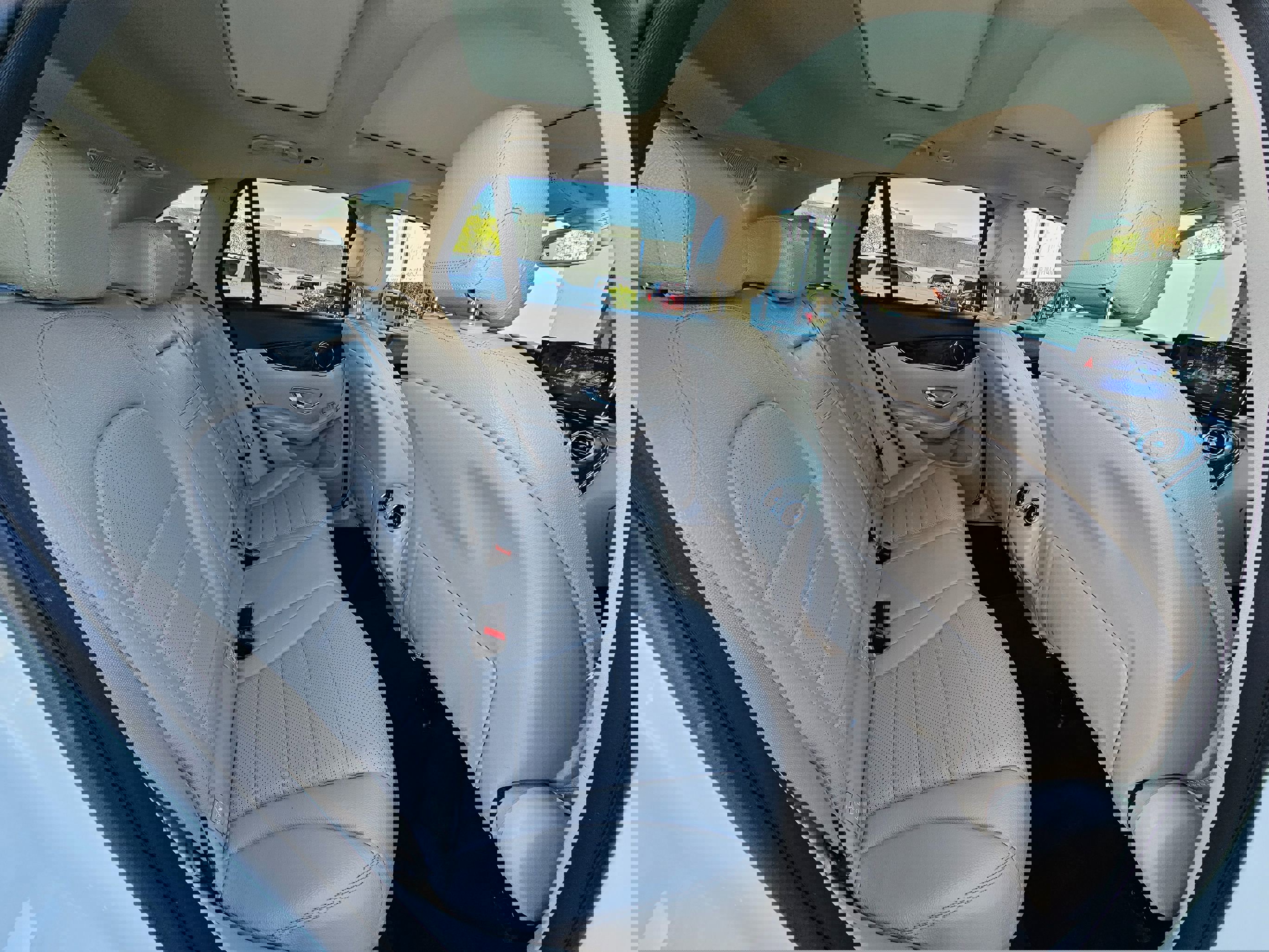 Used 2017 Mercedes-Benz GLC 300 4MATIC SUV image 31