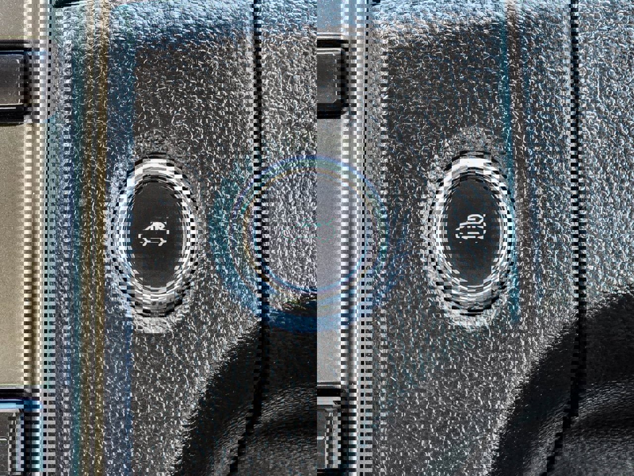 Used 2011 Ford Taurus Limited w/ 303A Rapid Spec Order Code image 17