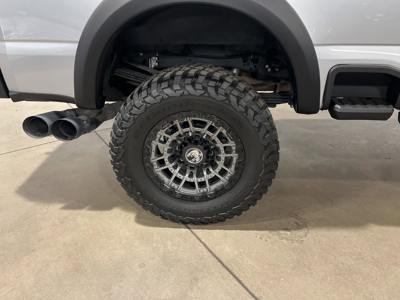 Used 2024 Ford F250 Lariat w/ Lariat Ultimate Package image 40